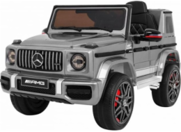 Vozidlo Mercedes G63 AMG lakované stříbrnou barvou